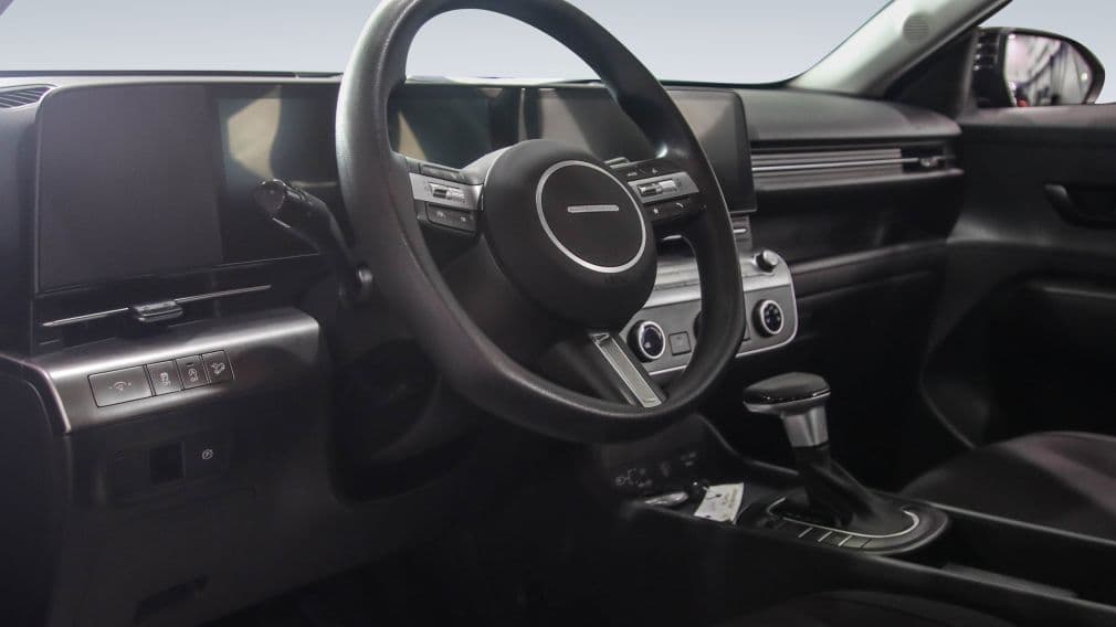Hyundai Kona Essential 2025 — photo 7