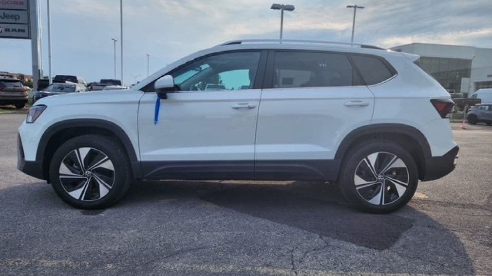 Volkswagen Taos Comfortline 2025 — photo 5