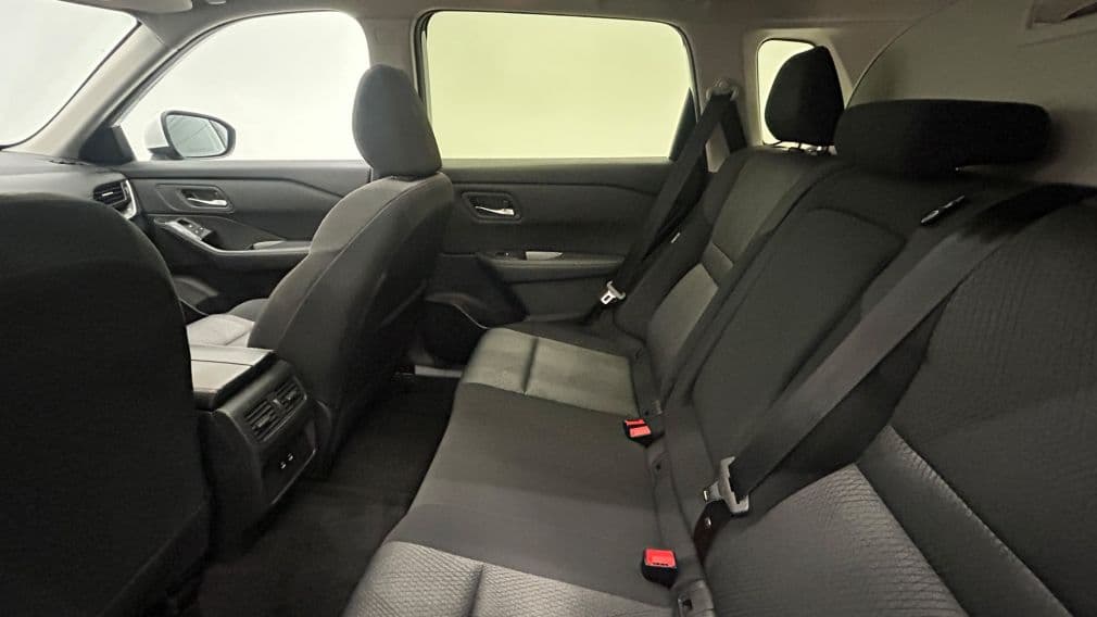 Nissan Rogue SV Moonroof 2024 — photo 14