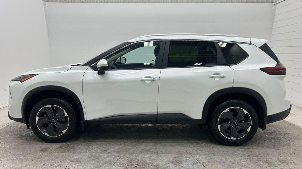 Nissan Rogue SV Moonroof 2024 — photo 8