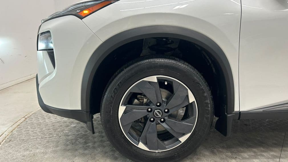 Nissan Rogue SV Moonroof 2024 — photo 26