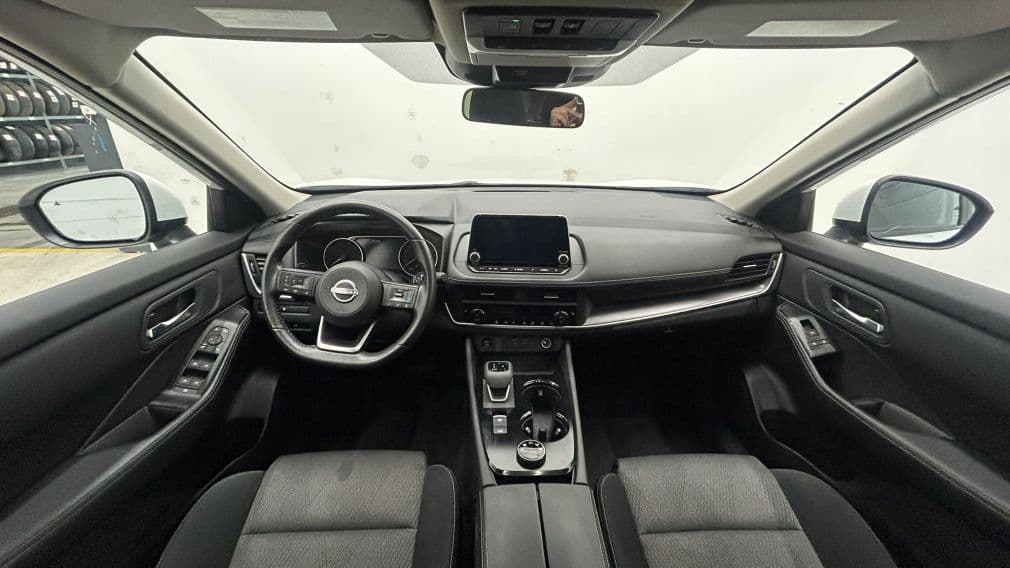 Nissan Rogue SV Moonroof 2024 — photo 18
