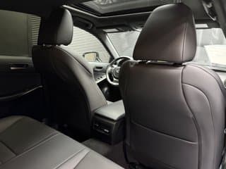 Lexus IS 300 4-door Compact Passenger Car 2025 — photo 28