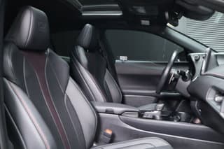 Lexus UX 300h 4-door Compact Passenger Car 2025 — photo 14
