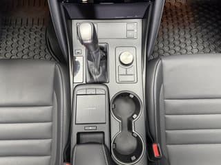 Lexus IS 300 4-door Compact Passenger Car 2025 — photo 21