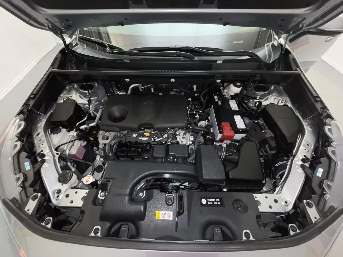 Toyota RAV4 2025 — photo 17