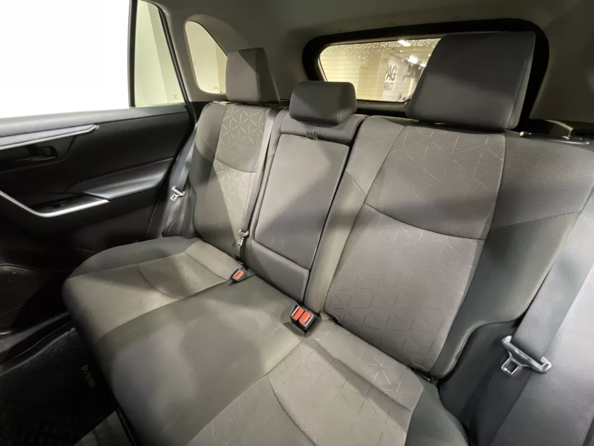 Toyota RAV4 2025 — photo 25