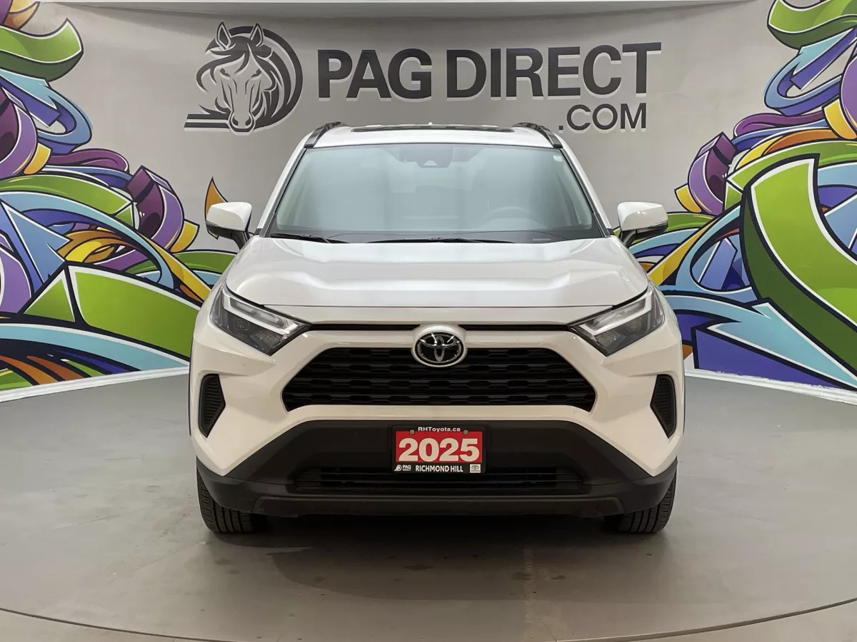 Toyota RAV4 2025 — photo 3
