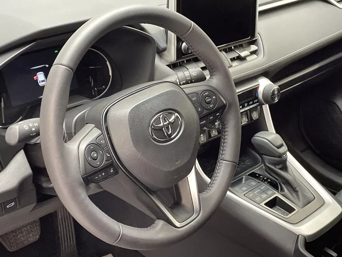 Toyota RAV4 2025 — photo 11