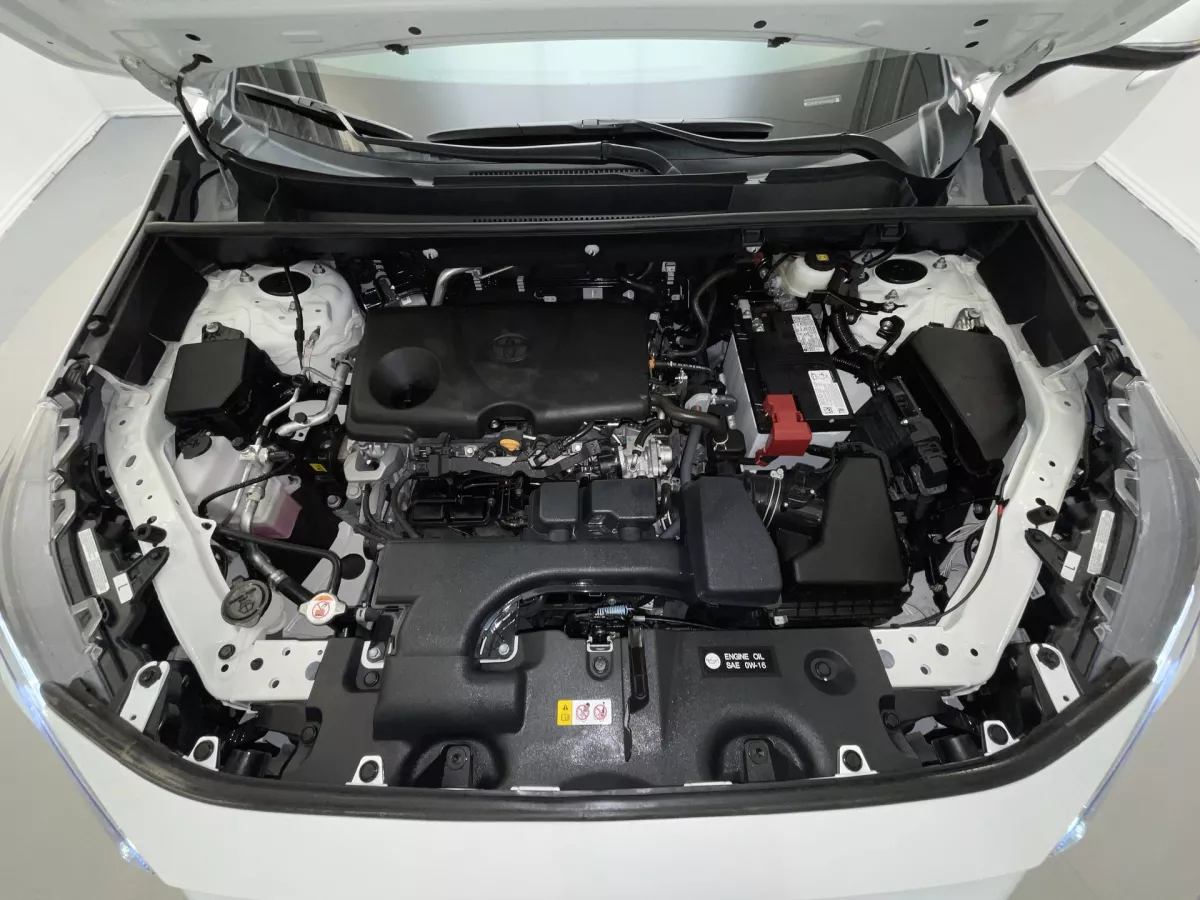 Toyota RAV4 2025 — photo 18