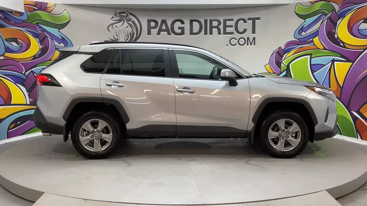 Toyota RAV4 2025 — photo 9