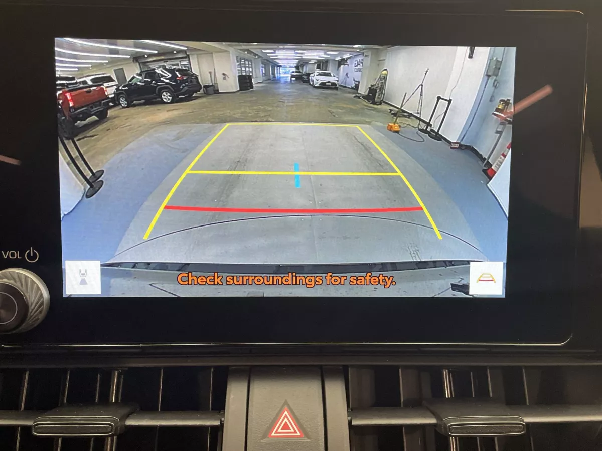 Toyota RAV4 2025 — photo 25