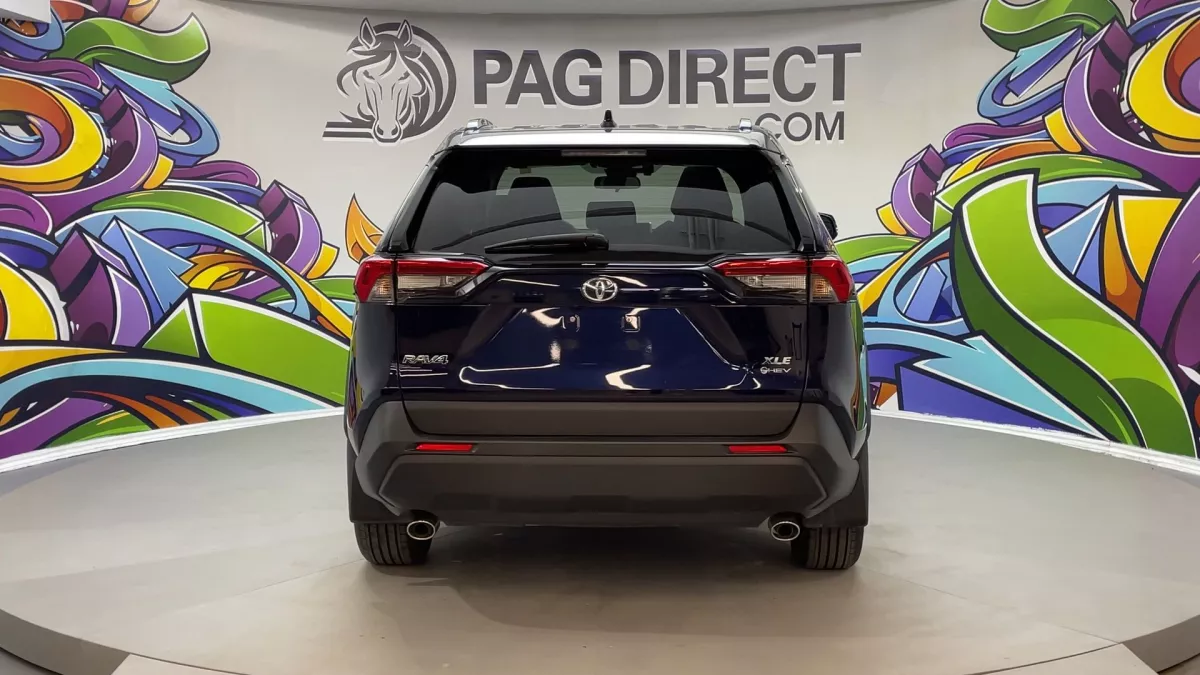 Toyota RAV4 2025 — photo 3