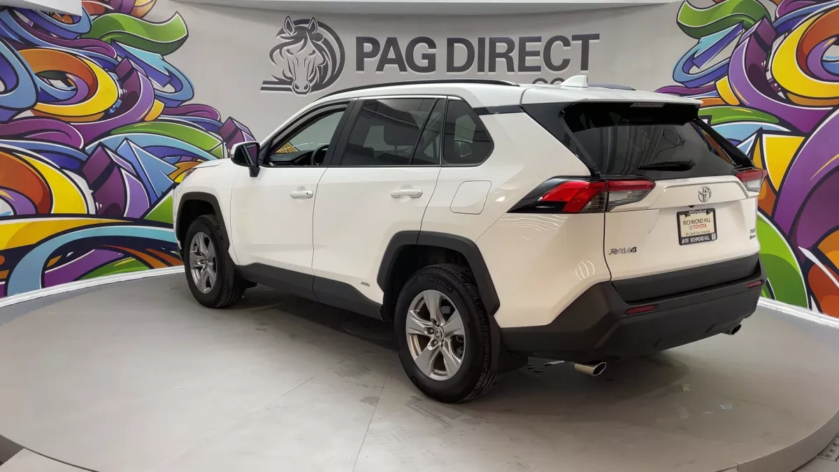 Toyota RAV4 2025 — photo 2