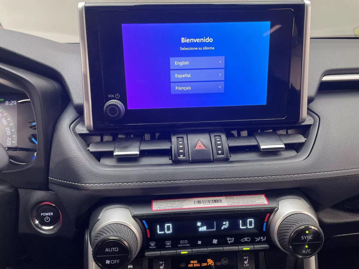 Toyota RAV4 2024 — photo 12