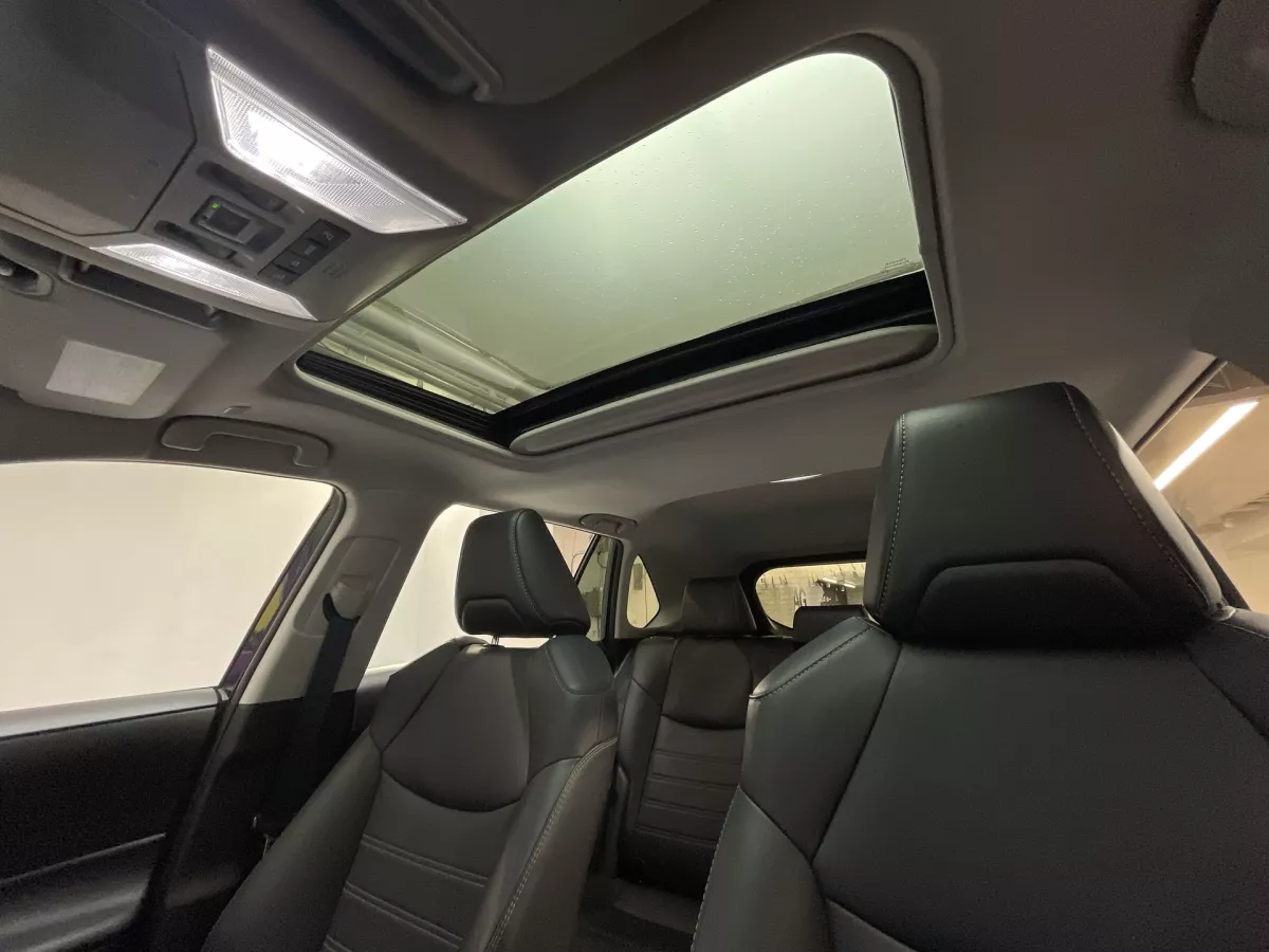Toyota RAV4 2024 — photo 16
