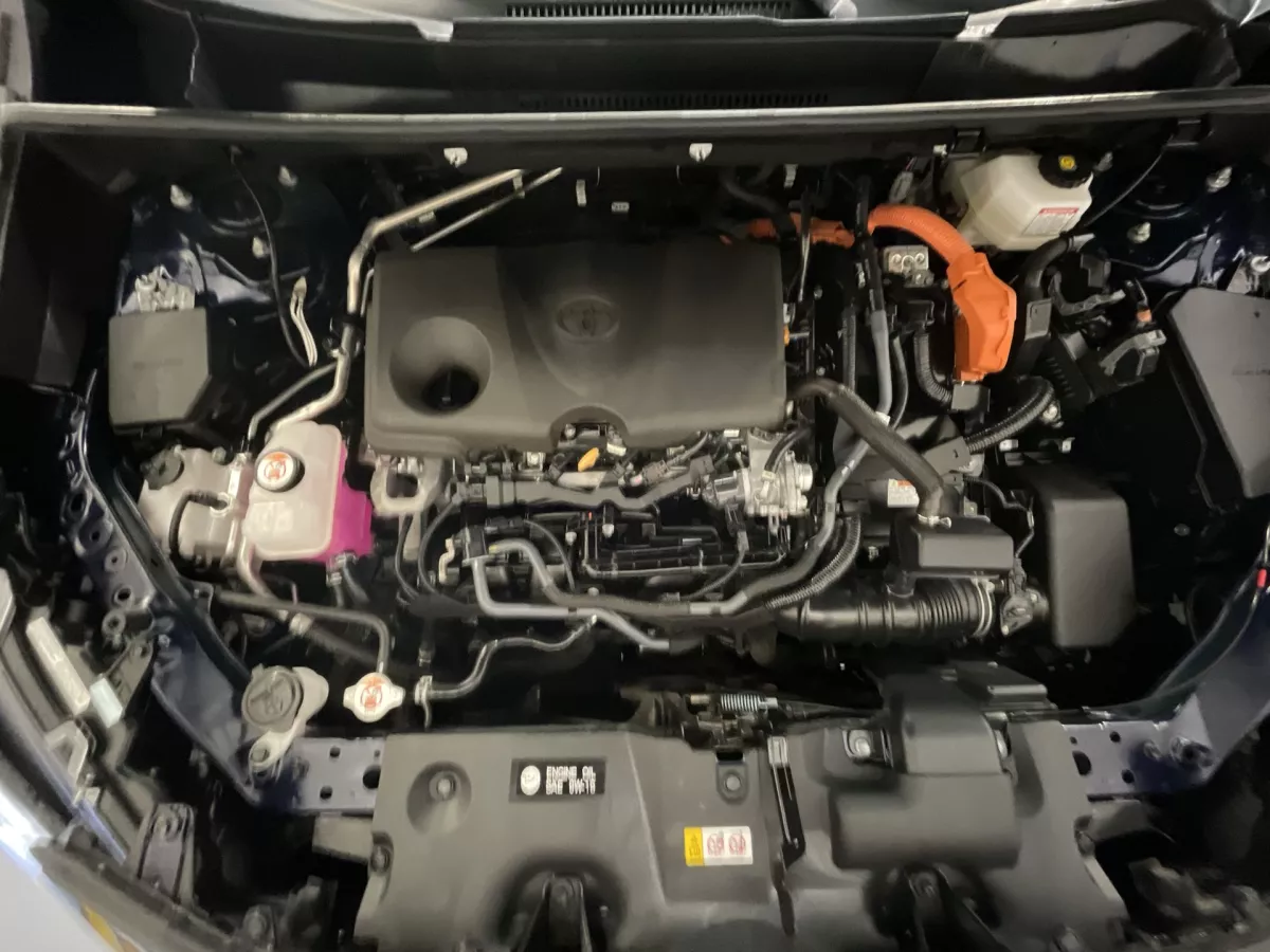 Toyota RAV4 2024 — photo 18