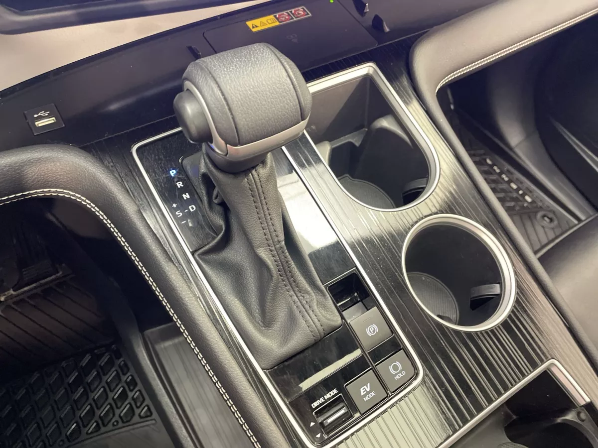 Toyota Sienna 2025 — photo 23