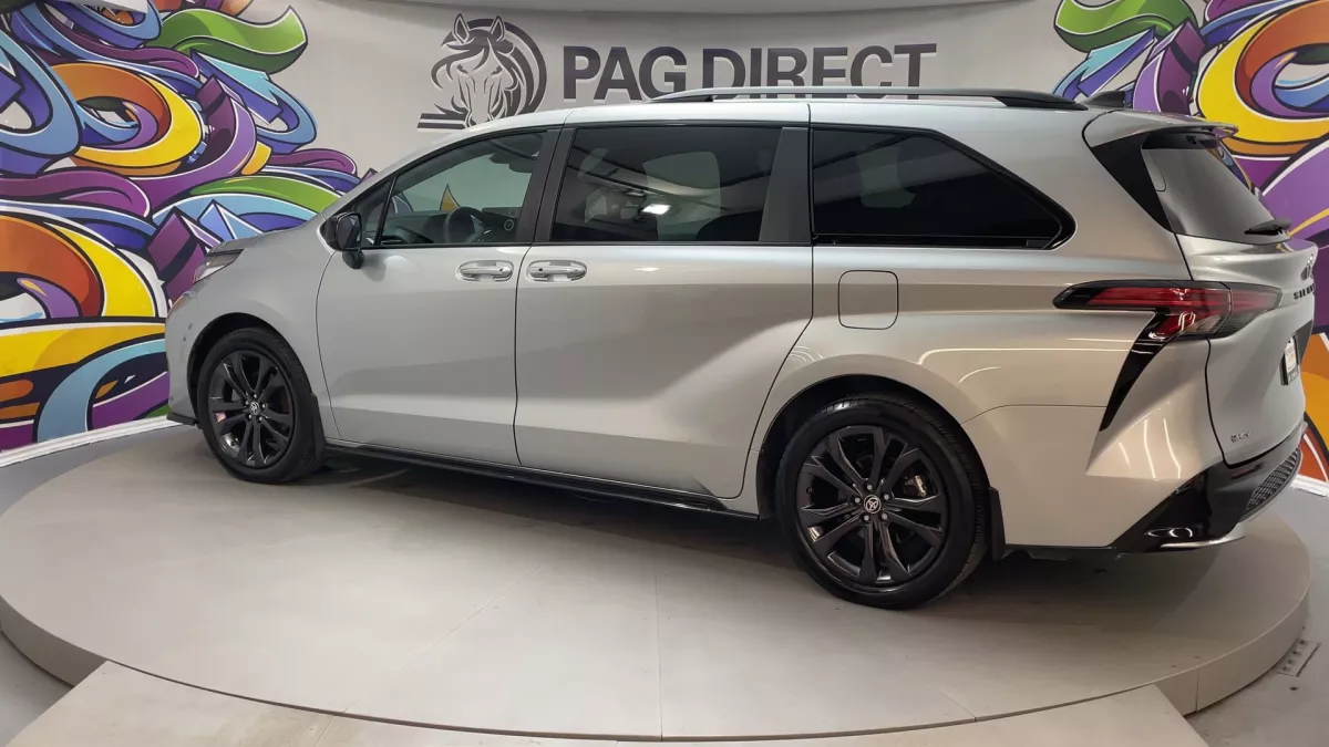 Toyota Sienna 2025 — photo 3