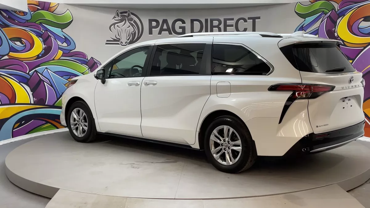 Toyota Sienna 2025 — photo 6