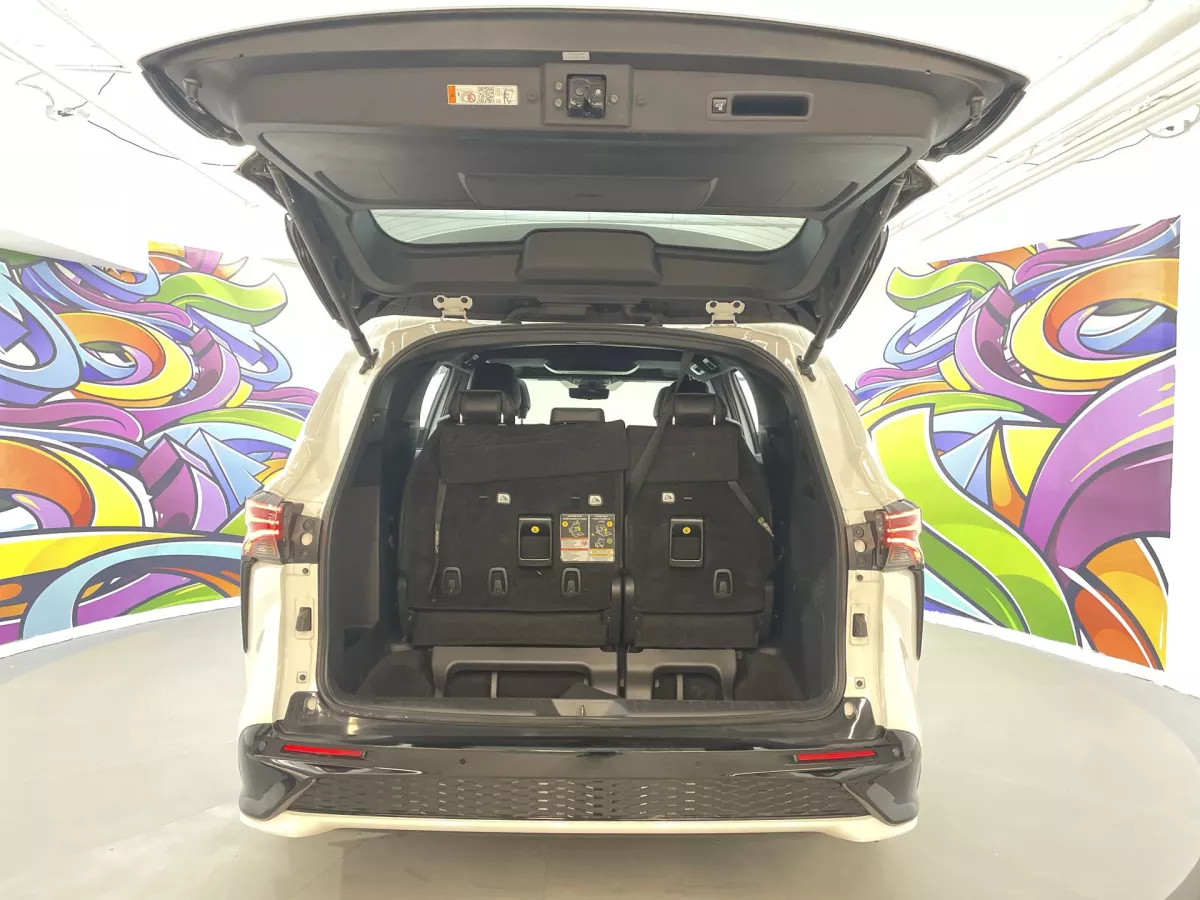 Toyota Sienna 2025 — photo 21
