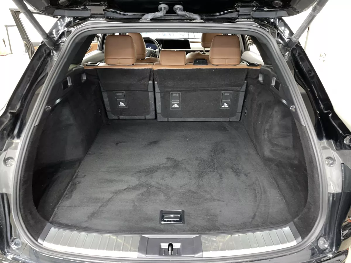 Toyota Crown Signia 2025 — photo 21