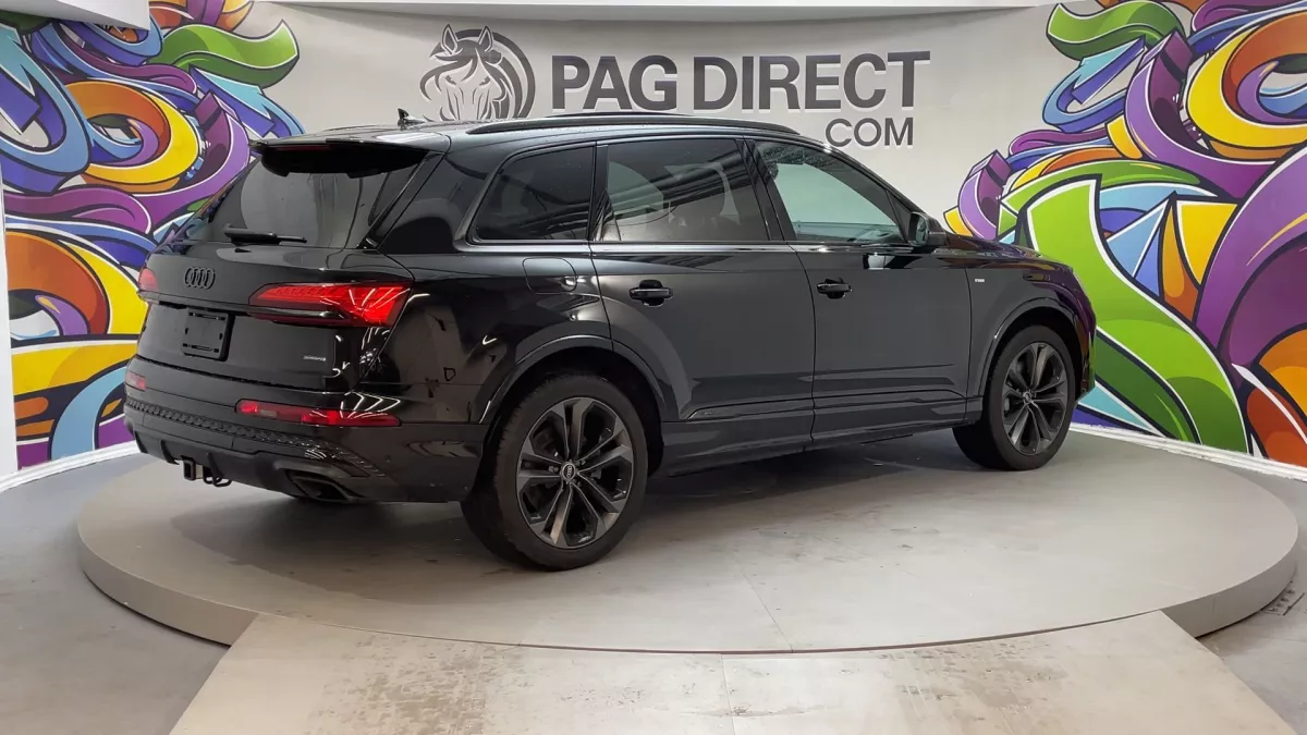 Audi Q7 2025 — photo 2