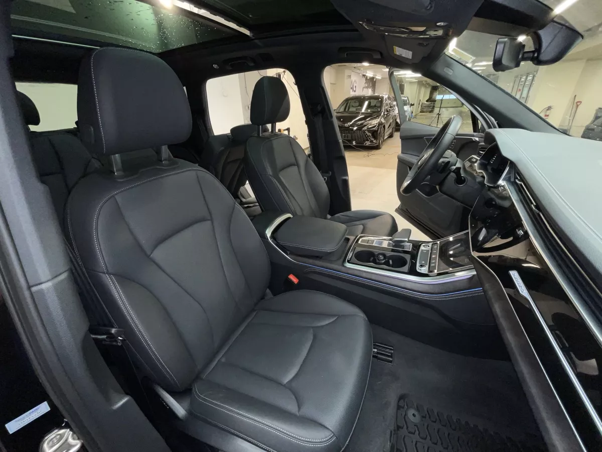 Audi Q7 2025 — photo 27