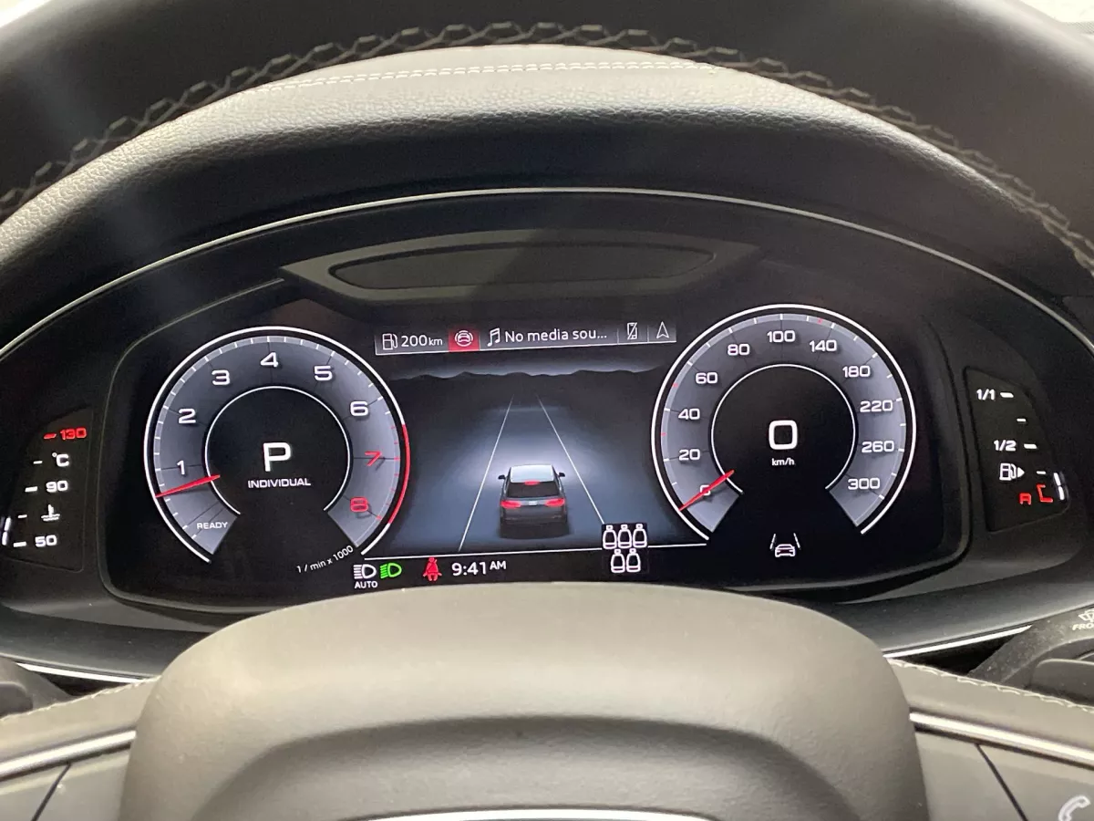 Audi Q7 2025 — photo 10