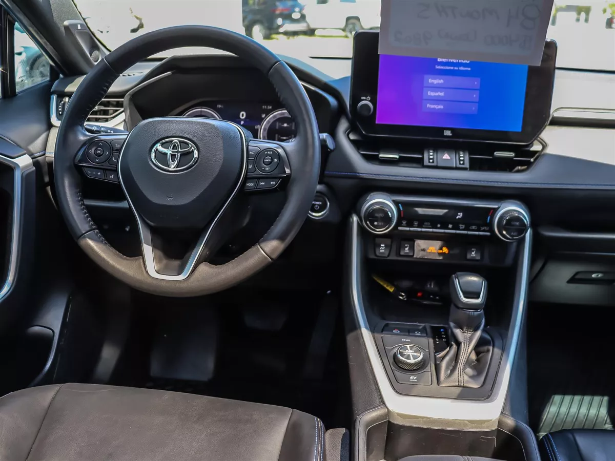 Toyota RAV4 2023 — photo 15