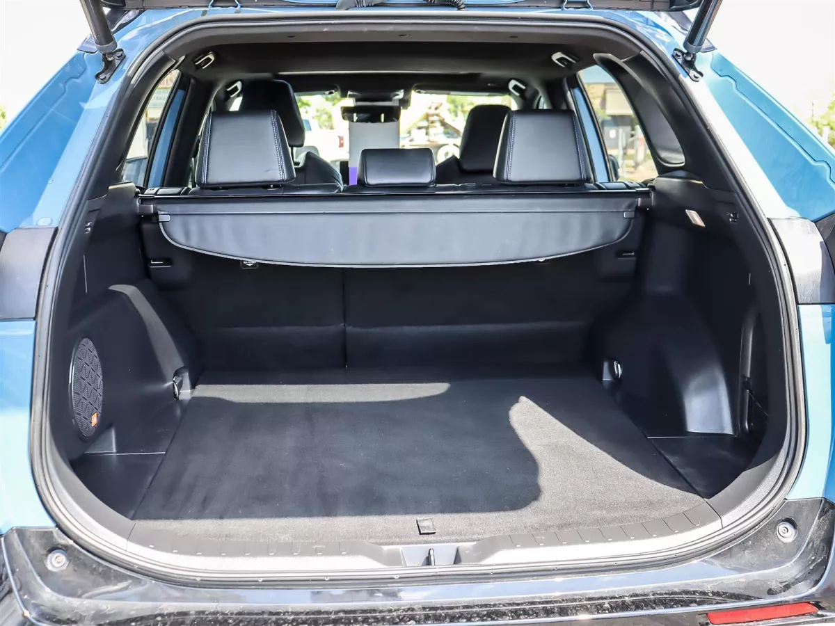 Toyota RAV4 2023 — photo 21