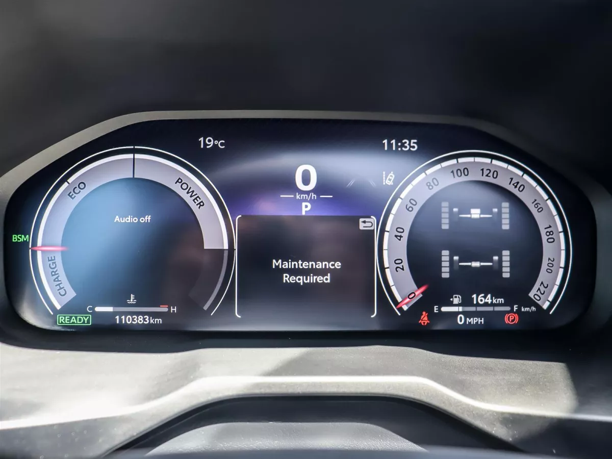 Toyota RAV4 2023 — photo 25