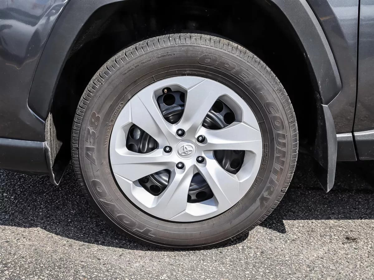 Toyota RAV4 2025 — photo 23