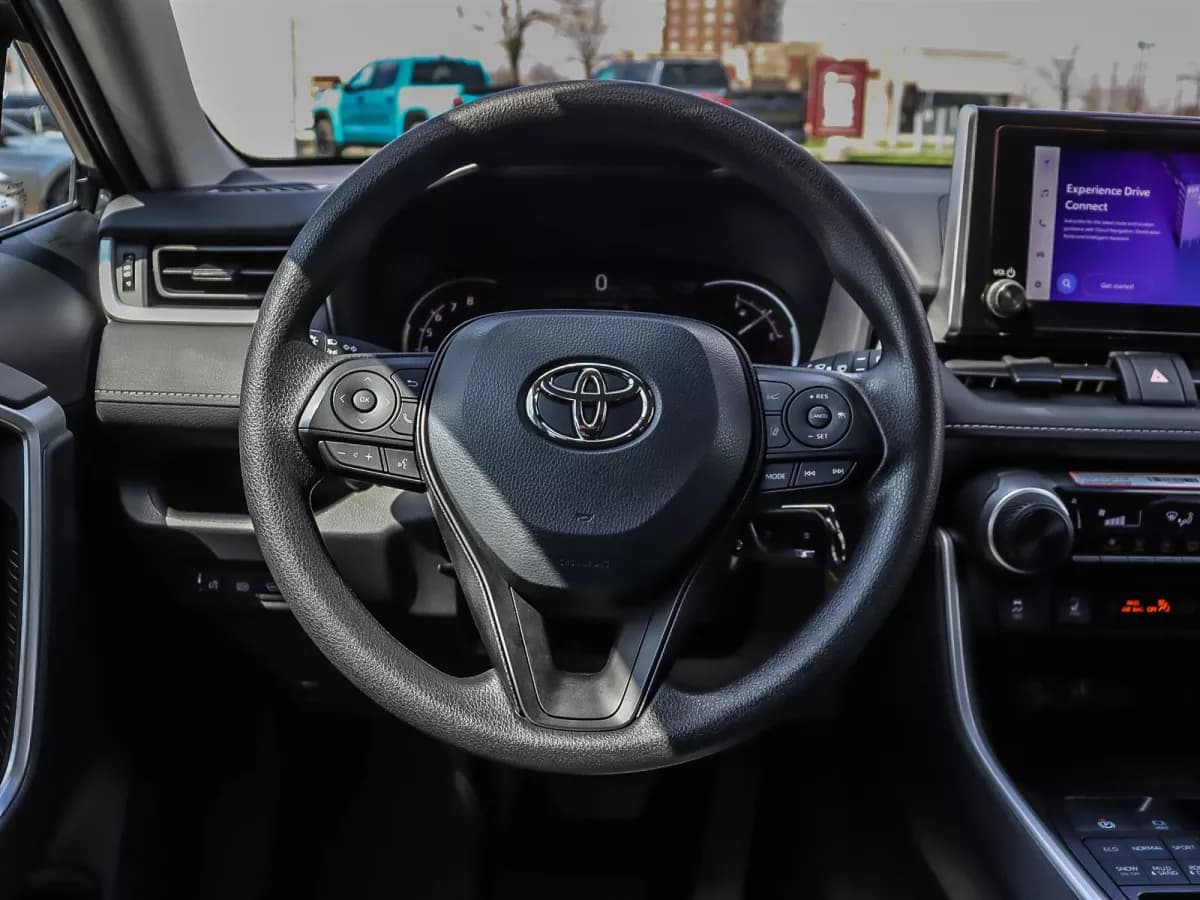 Toyota RAV4 2025 — photo 11