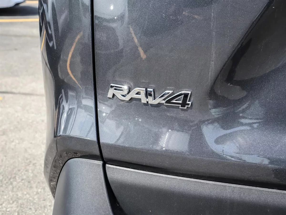 Toyota RAV4 2025 — photo 21