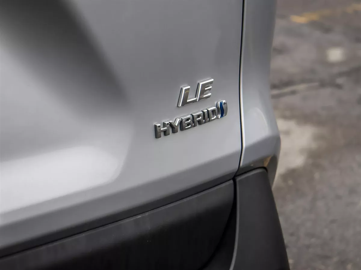 Toyota RAV4 2024 — photo 21
