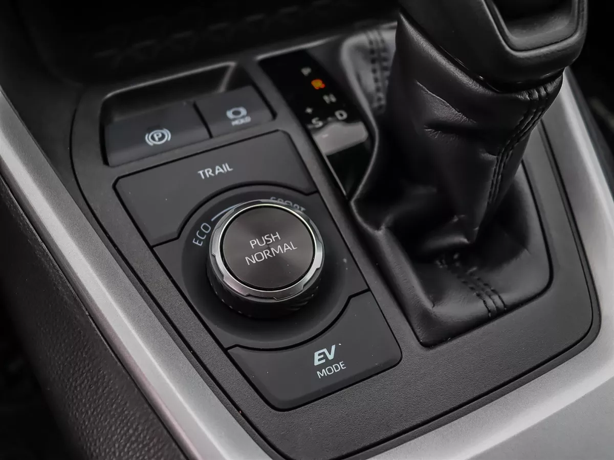 Toyota RAV4 2024 — photo 25