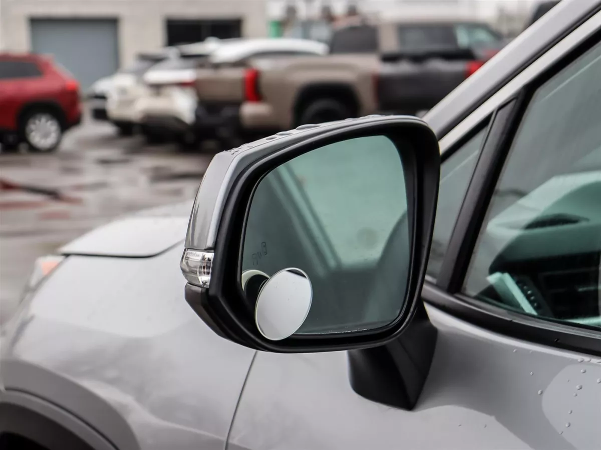 Toyota RAV4 2024 — photo 7