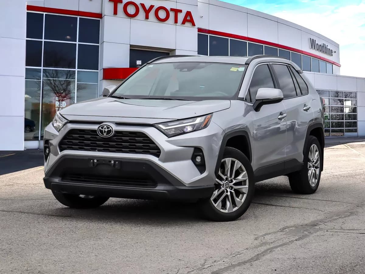 Toyota RAV4 2023 SILVER SKY METALLIC à vendre à Etobicoke