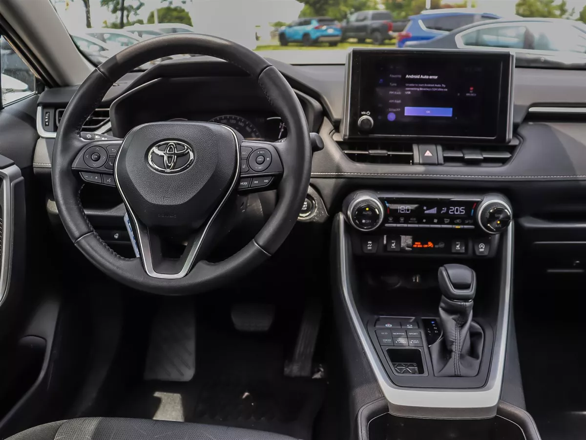 Toyota RAV4 2024 — photo 16