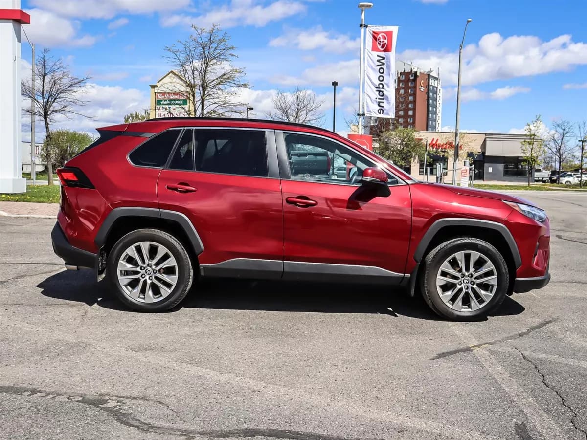 Toyota RAV4 2023 — photo 4