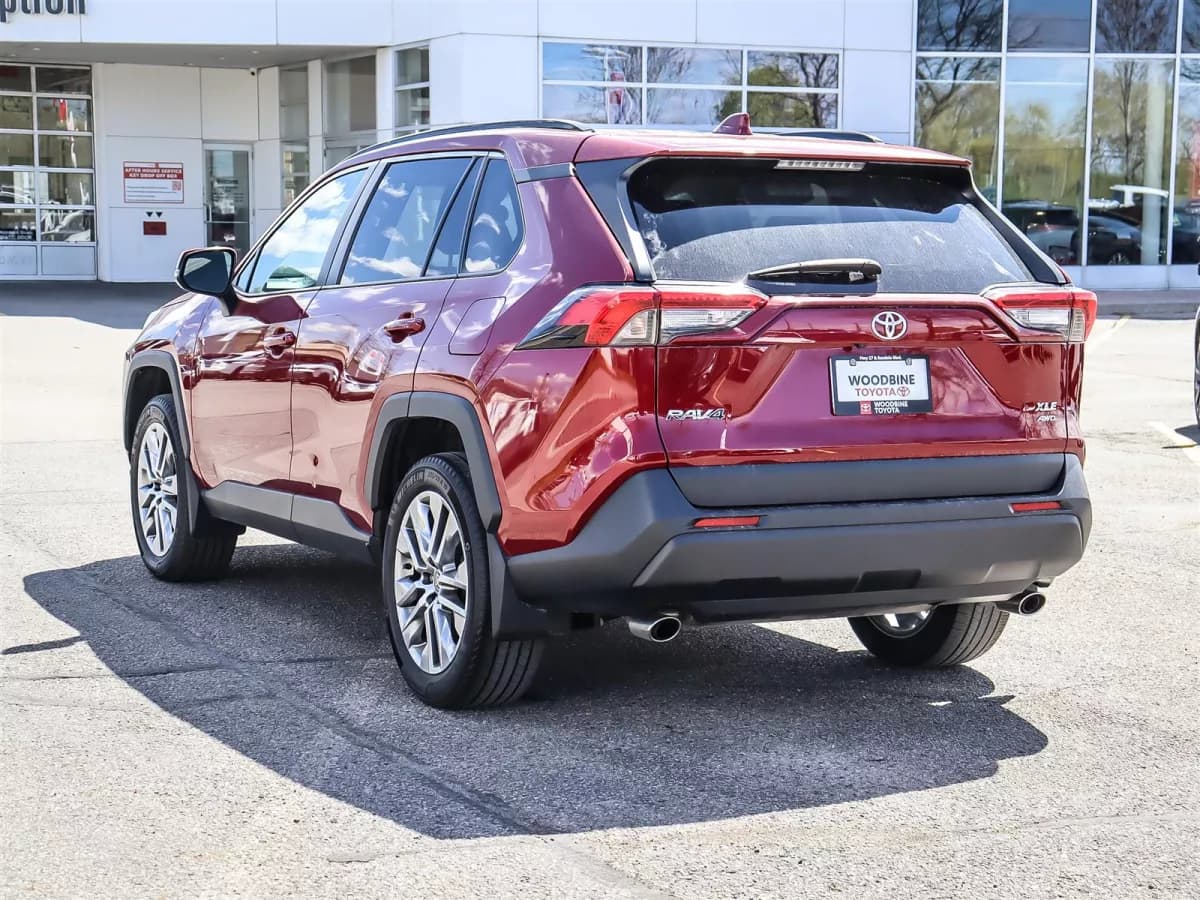 Toyota RAV4 2023 — photo 6