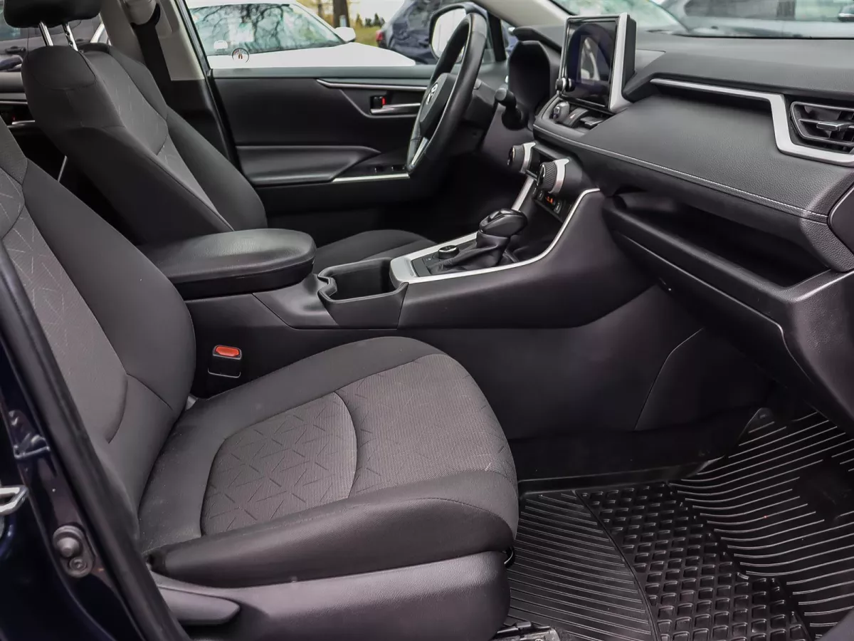 Toyota RAV4 2024 — photo 19