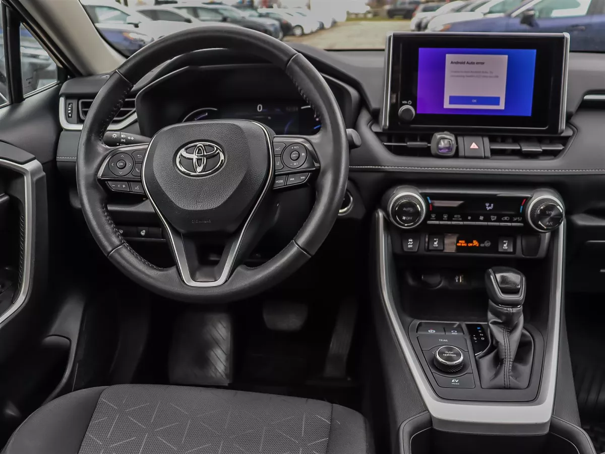 Toyota RAV4 2024 — photo 16