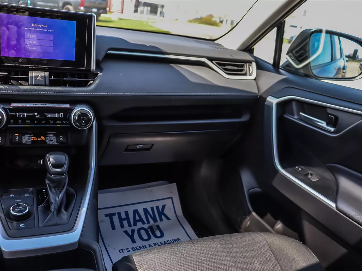 Toyota RAV4 2024 — photo 18
