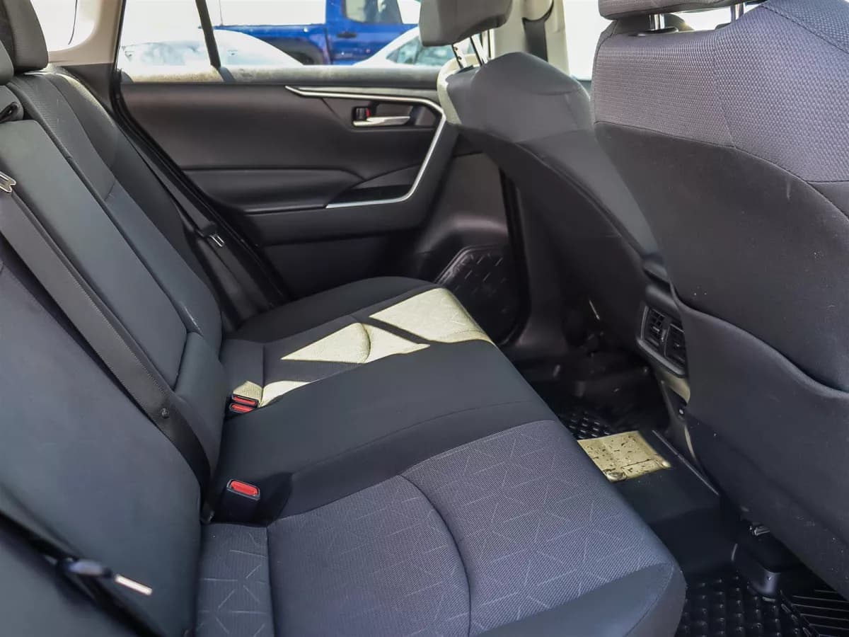 Toyota RAV4 2024 — photo 21