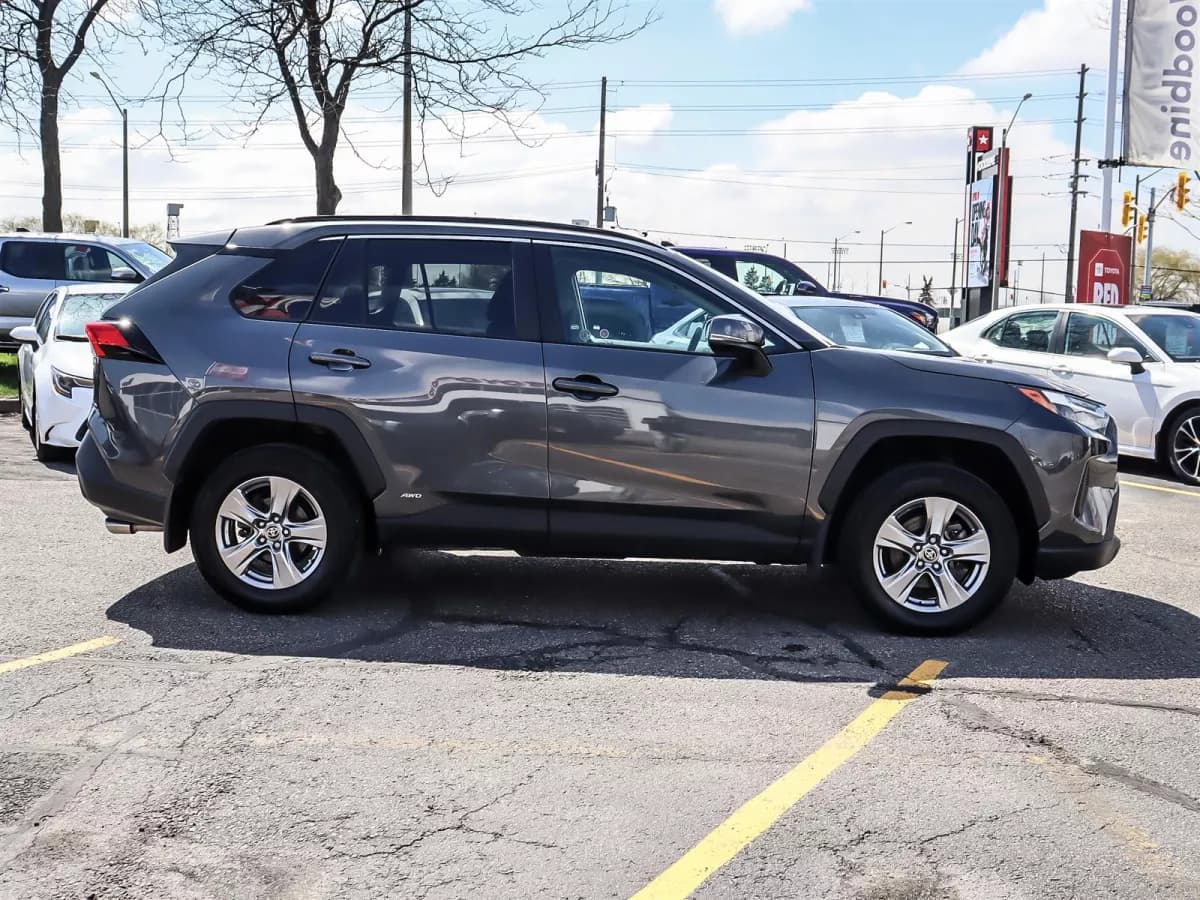 Toyota RAV4 2024 — photo 4
