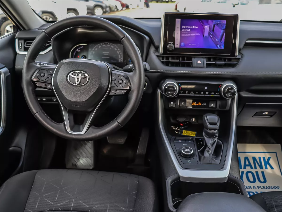 Toyota RAV4 2023 — photo 15
