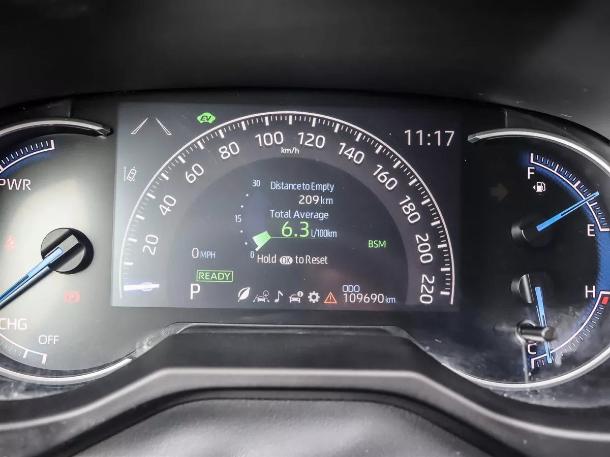 Toyota RAV4 2023 — photo 25