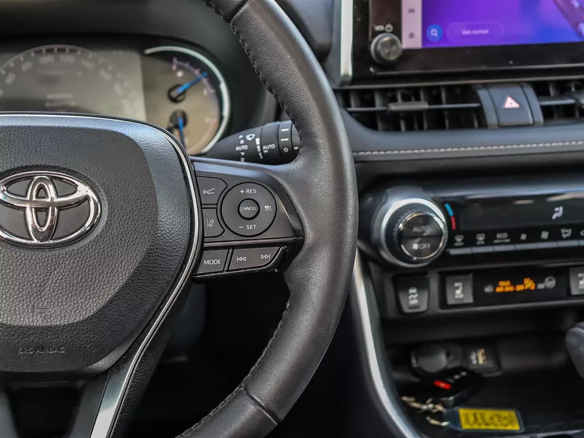 Toyota RAV4 2023 — photo 14